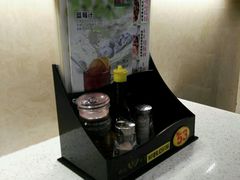 -明记港式烧腊茶餐厅(下沙店)