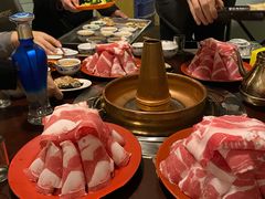 -洞庭洲·防空洞火锅·铜锅涮肉·烧烤(新百广场店)