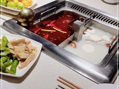 -海底捞火锅鲜切牛肉主题店(长寿路店)