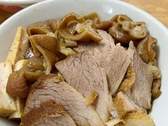 -松树干拌面店