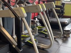 -英特健身俱乐部