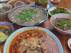 -杨三娘跷脚牛肉(羊子山西路店)