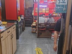 -鲁员外地锅鸡地锅鱼(古墩路店)
