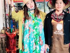 -黄记四更烤乳猪店
