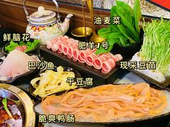 -炙爱鮮貨火锅(中东砂之船店)