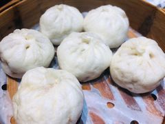 小龙包-弄堂咪道-饭香·面香·馄饨香(兴梅店)