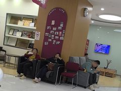 -雅悦齿科(顾村公园店)
