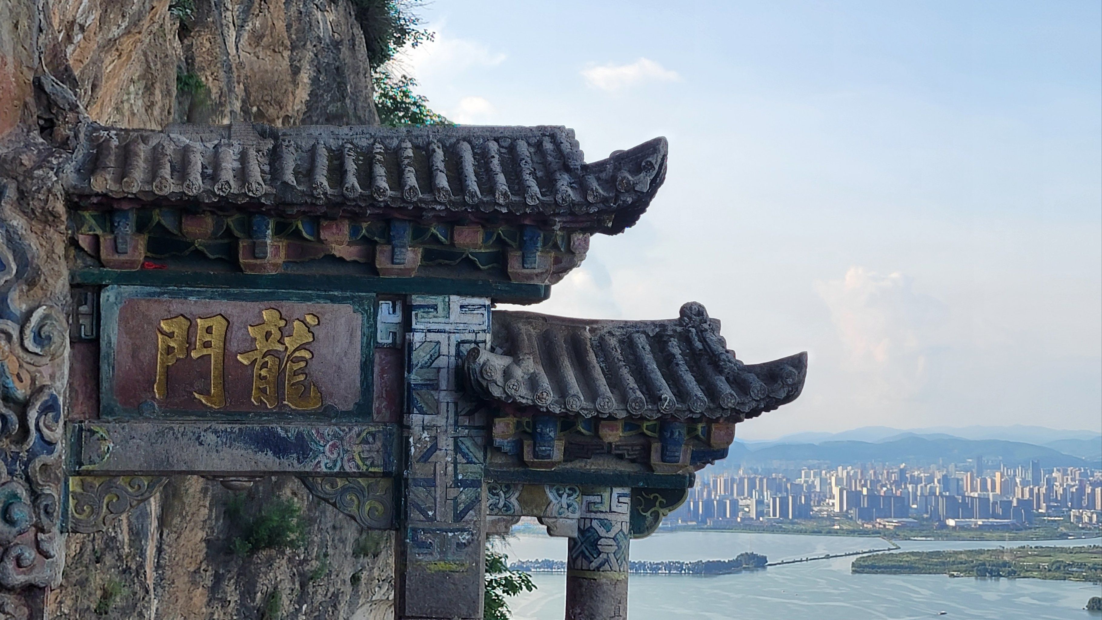 昆明滇池龙门景区
