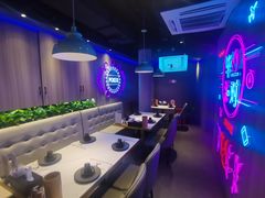 -钳小柒·小龙虾蓝龙王烧烤夜宵(长寿路店)