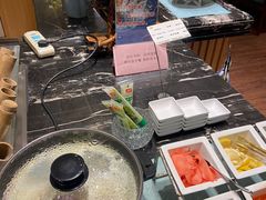 -安徽饭店·白鹭阁自助餐厅(梅山路店)