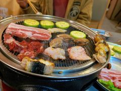 -围炉肉舍丹东海鲜烤肉·烤活鳗(步行街店)