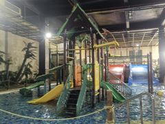 -泉城欧乐堡戏水湾艺术养生温泉