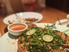 香茅草烤鲈鱼-一坐一忘云南菜(北京skp店)