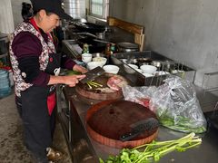 -遇龙河大樟树农家乐