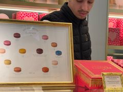 -ladurée(戴高乐机场T 2F店)