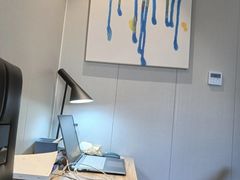 -汉庭优佳(上海娄山关路地铁站店)