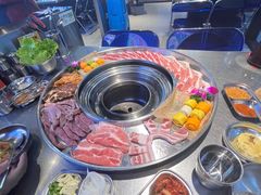 -哈哈碳都·牛肋条无限自助烤肉(台江万达店)