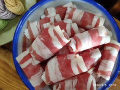 高钙脆骨羊肉-东镇老火锅(长春路首店)