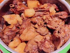 小锅烧大鹅土豆-95号酱骨·一块豆腐(展春园西路店)