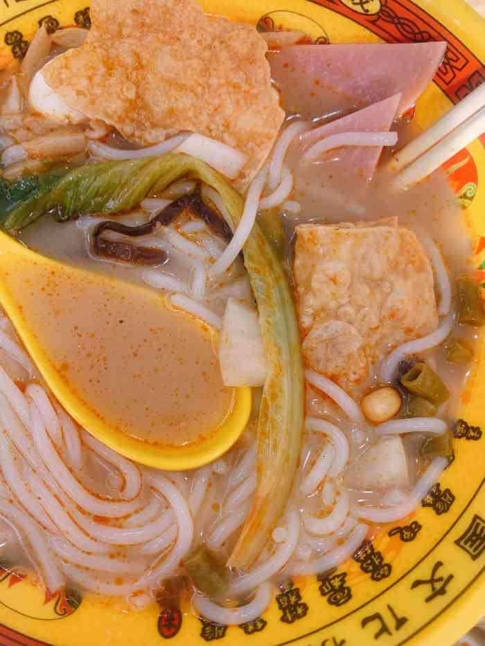 小螺莉螺蛳粉-"说起来去了一家特别特别失败的日料店(可以.