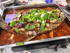 -丹水桥地锅鱼·翘嘴鲌·地方特色全鱼宴(丹江口大坝店)