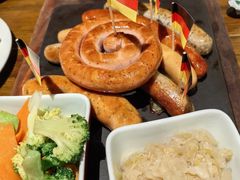 香肠拼盘-1886德国汽车餐厅(外滩中央店)