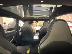 -TESLA 特斯拉(广州天环广场体验店)