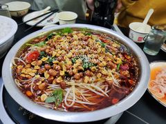 -周良天山牛杂城(天山路总店)