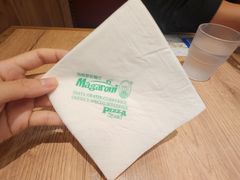 -玛格萝妮比萨屋(四平店)