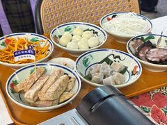 -刘姐啤酒鱼民族演艺餐厅(西街总店)