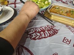 -老班长·小龙虾·鲜货烧烤大排档(金街美地店)