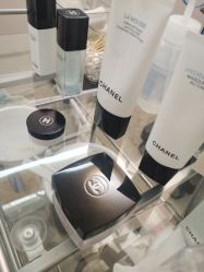 -JNK皮肤管理中心