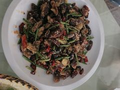 -嘎吧锅私家菜馆(新村十区店)