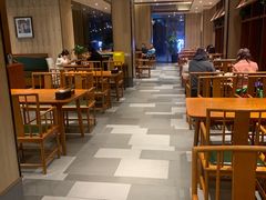 大堂-翠山·映月湖景餐厅(映月湖公园店)