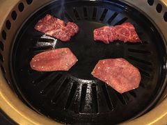 -炼火烤肉店