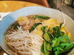 越式酸辣肥牛汤粉-Wagas沃歌斯(长宁龙之梦店)