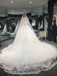 -艾米丽婚纱礼服