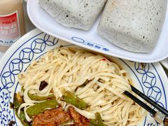 -李与白包子铺(桐梓林店)