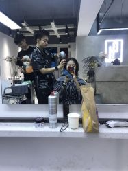 -HG美发设计沙龙