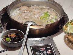 -喃喃椰·糟粕醋·椰子鸡火锅(七堡花园店)