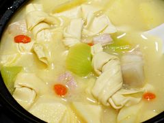 -金枝玉叶上海人家食府(三里河店)