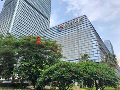 -K+全国连锁KTV(绿地缤纷天地店)
