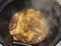 -九妹农家大铁锅东北菜(江湾店)