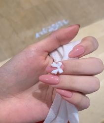 -蜜丝卡伦美甲美睫连锁