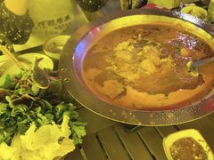 -野山舂·贵州现舂酸汤牛肉(东山店)