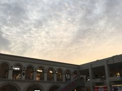 -王府井奥莱临潼小镇(临潼店)