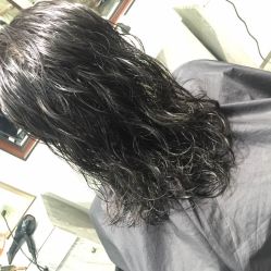 -愉己冥想·护发专门店