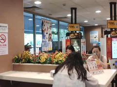 -麦当劳(轻轨曹杨路店)