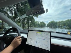 -TESLA 特斯拉(广州天环广场体验店)