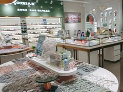 -GOOMI久米眼镜·蔡司·依视路·明月官方授权店(龙德紫金店)